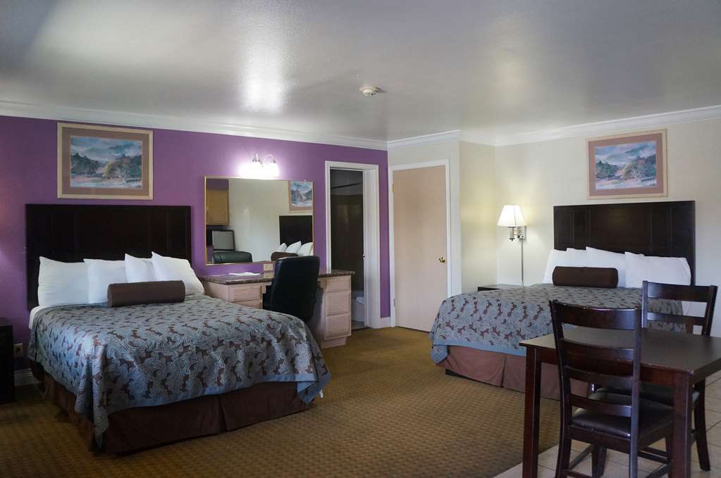 Rodeo Lodge Clovis Rum bild