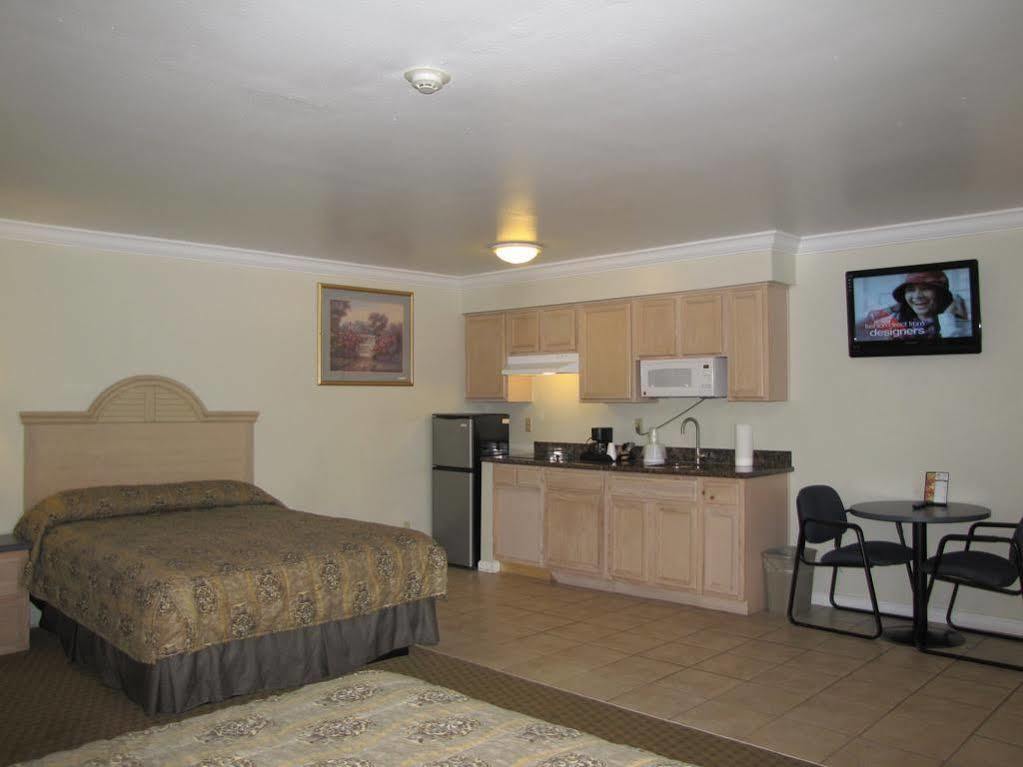 Rodeo Lodge Clovis Exteriör bild