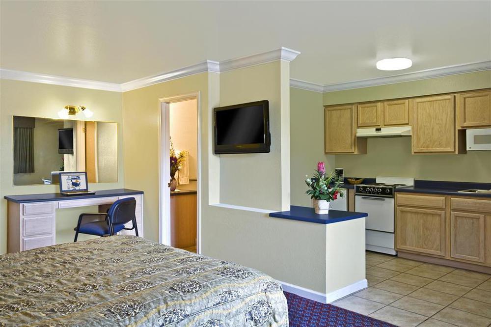 Rodeo Lodge Clovis Rum bild